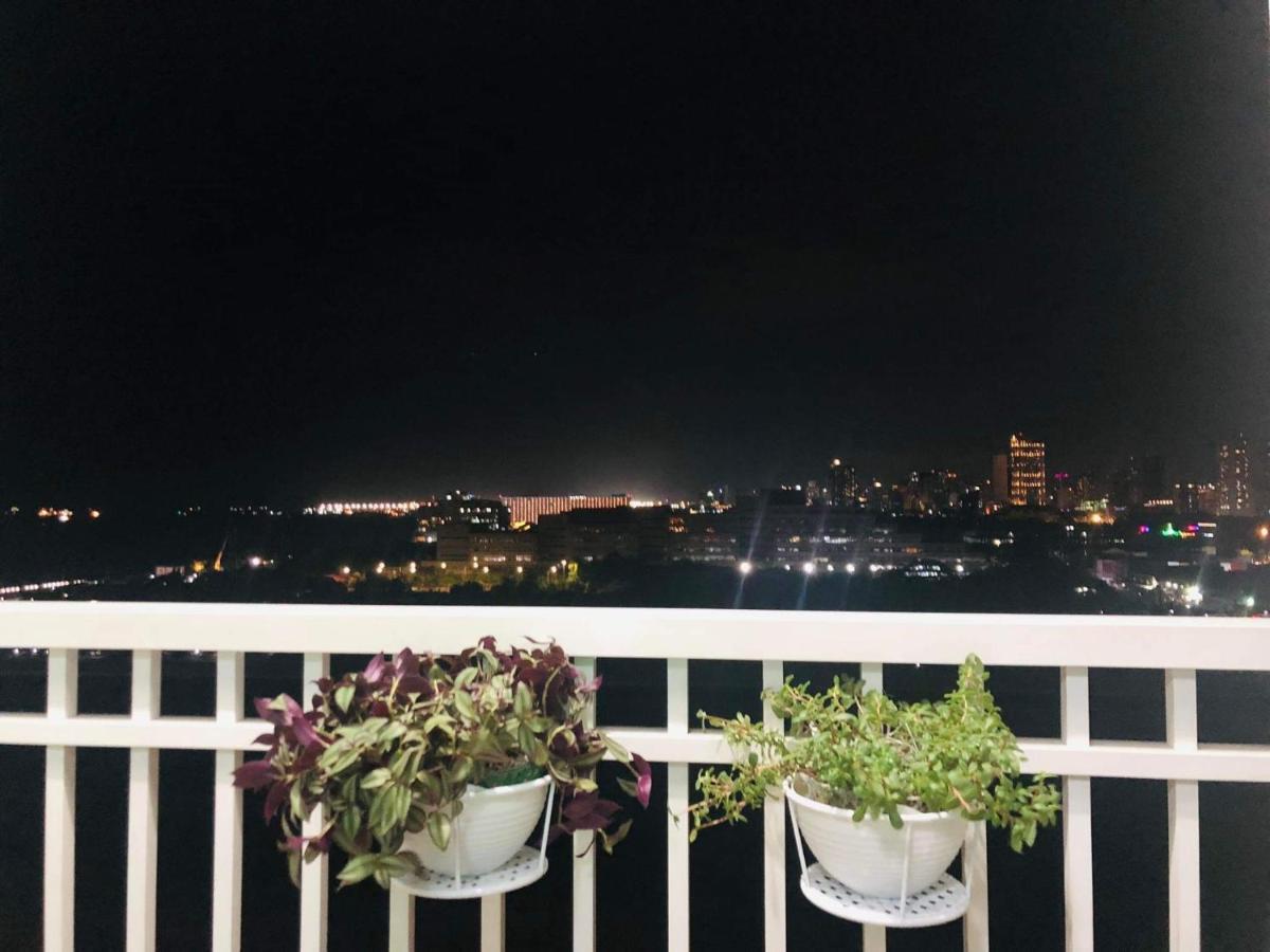 Ebony'S Place At Shore Residences Manila Eksteriør bilde